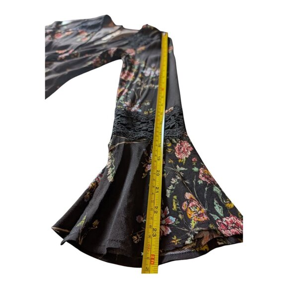 ASTR The Label | Floral Bell Sleeve Dress | Size XS | Black Multicolor - Picture 9 of 9